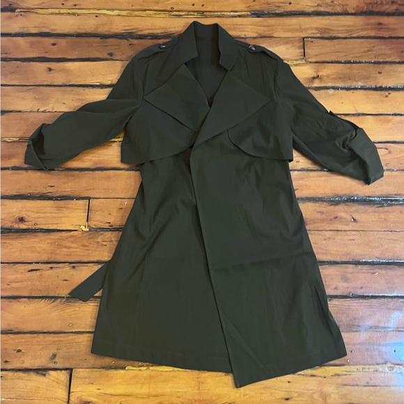 Army Green Trench Coat | Size Medium - Picture 9 of 14